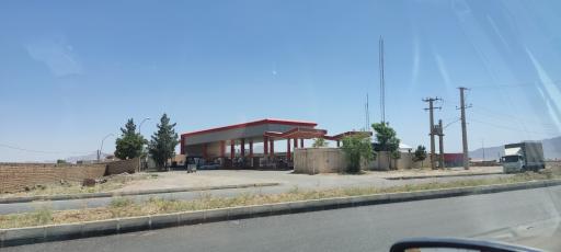 عکس جایگاه سوخت (بنزین و گازوییل)