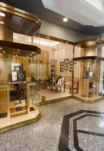 عکس مرکز تحقیقات جواهرشناسی میرعبدالهی