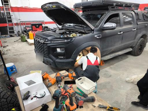 عکس تجهیز و لوازم تخصصی آزاکس آفرود