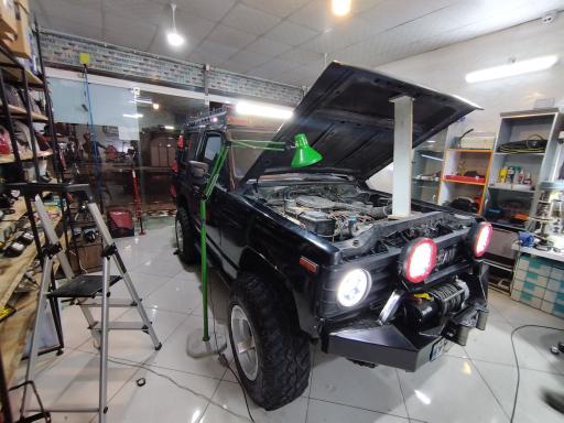 عکس تجهیز و لوازم تخصصی آزاکس آفرود