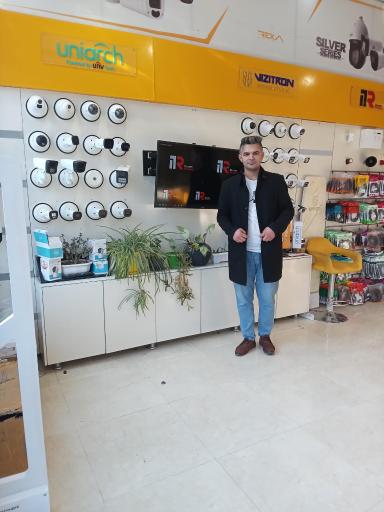 عکس گروه فنی مهندسی آرتا الکترونیک