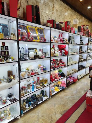 عکس تولیدی تجهیزات فروشگاهی جمشیدی