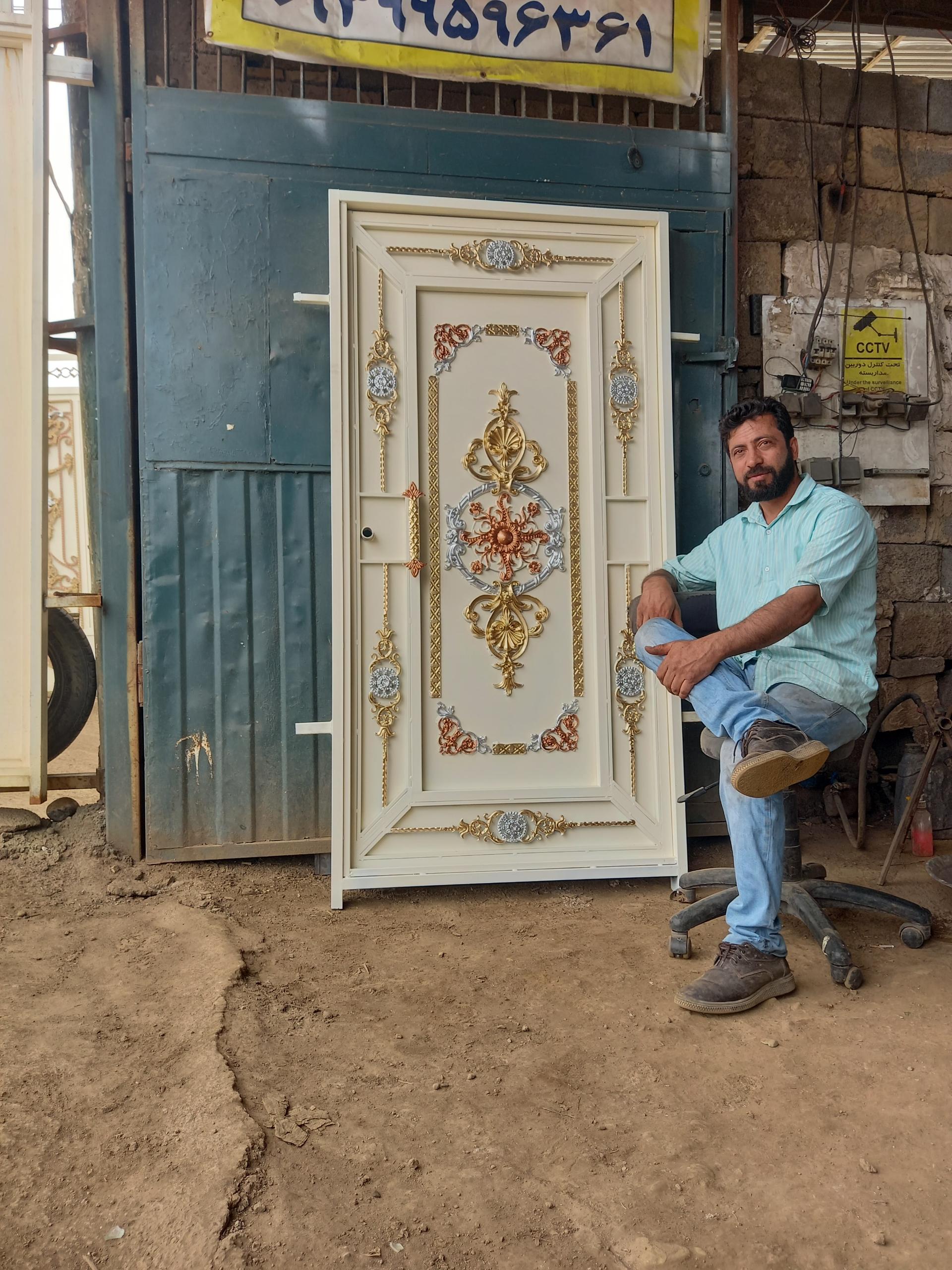 عکس آهنگری مومنی