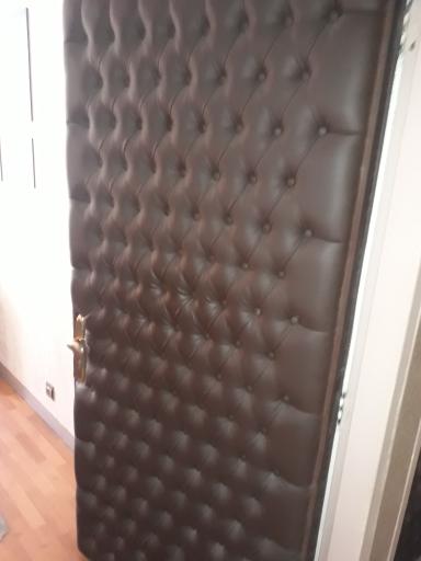 تعمیرات صندلی اداری سخا گستر پویا