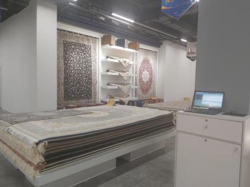 عکس آقای فرش شعبه نوروزیان