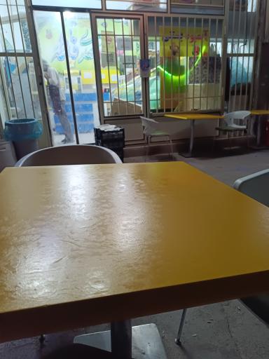 عکس بستنی و شیرینی فرهیختگان 