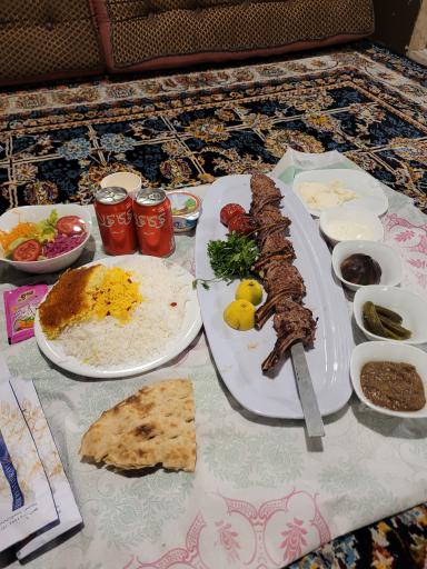 عکس رستوران ارم شاندیز