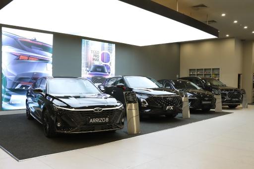 عکس نمایندگی مدیران خودرو ۴۸۴ فونیکس