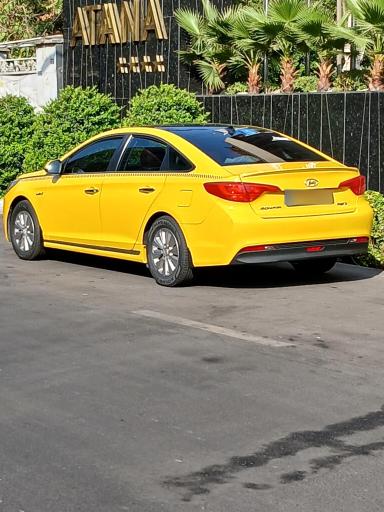 عکس هتل بزرگ آتانا