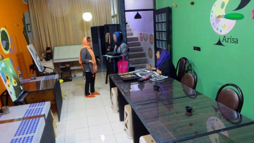 عکس آموزشگاه آزاد هنرهای تجسمی پریسا