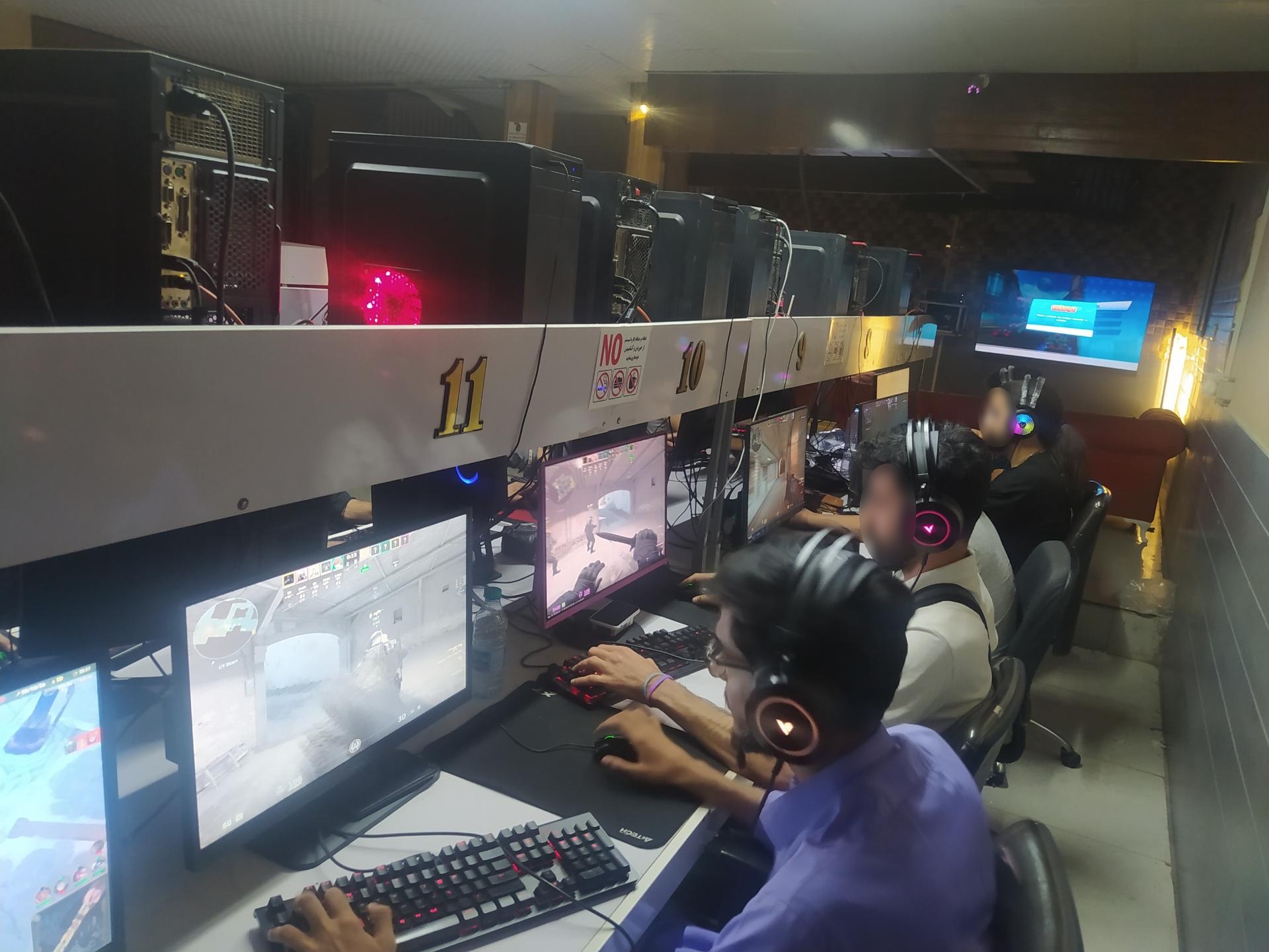 عکس گیم نت ققنوس