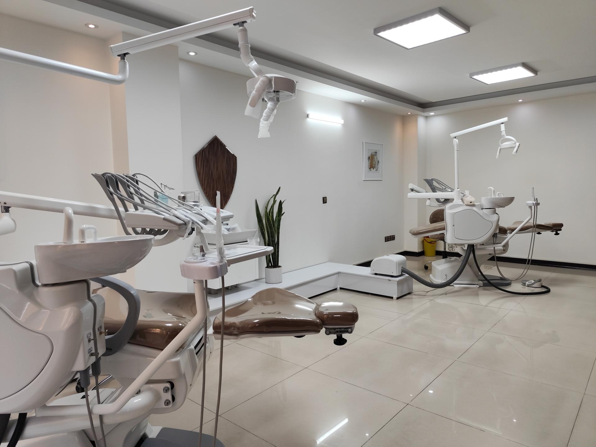 عکس کلینیک فوق تخصصی دندان پزشکی ارس