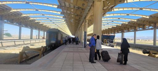 عکس ایستگاه قطار کرمانشاه