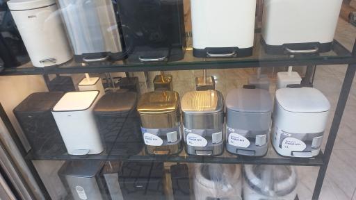 عکس فروشگاه گلدن لوازم بهداشتی ساختمان