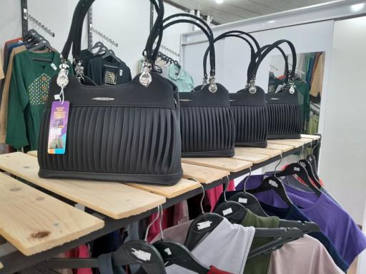 عکس گالری پوشاک ماه گل