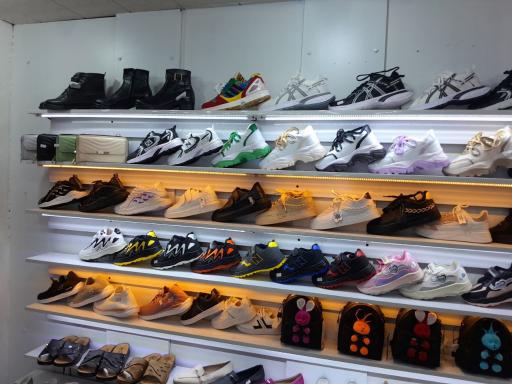 عکس گالری پوشاک ماه گل