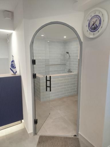 عکس بیمارستان دامپزشکی سلامت