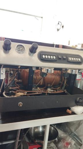 عکس تعمیرات اسپرسوساز دکتر کافی