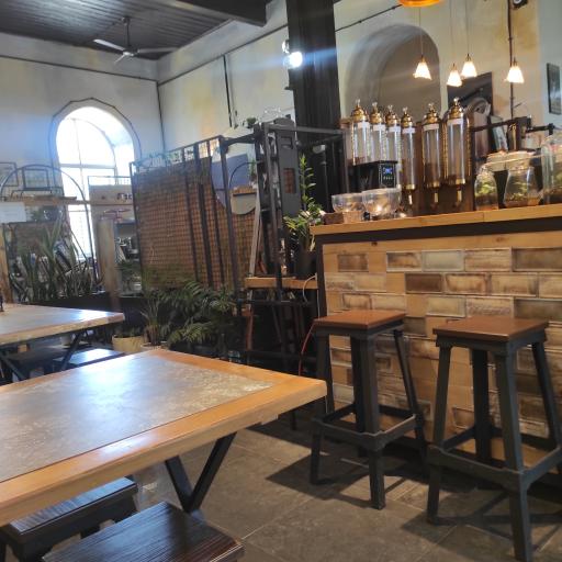 عکس کافه الینو