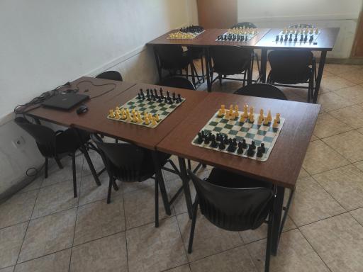 عکس باشگاه شطرنج فرزین