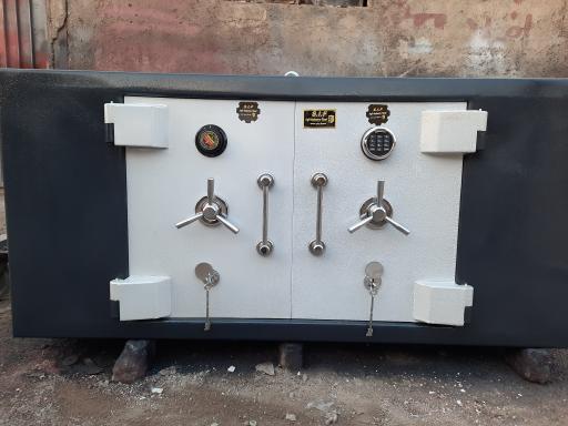 عکس گاوصندوق براتی