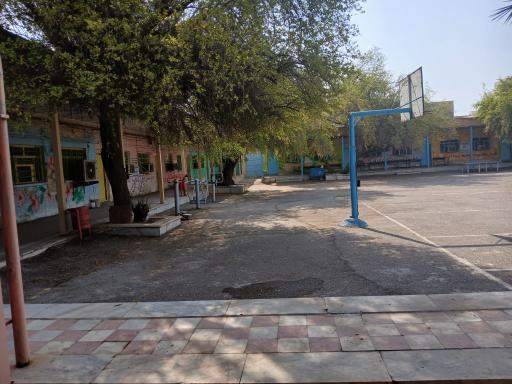 عکس مدرسه دخترانه ایثار
