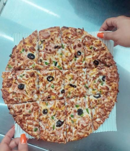 عکس فست فود پیزافل