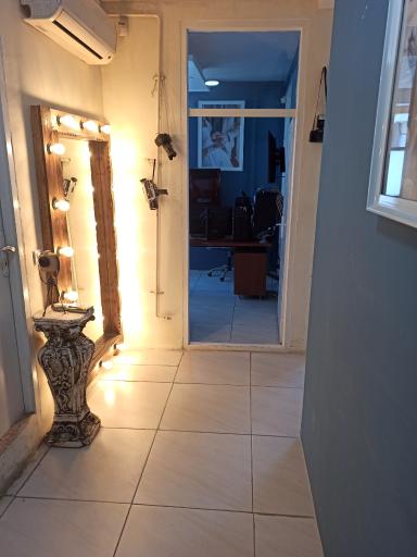 عکس استودیو فیلمبرداری علی عاشورزاده