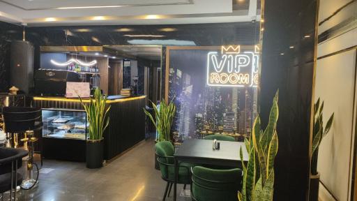 عکس کافه و رستوران لیزدا