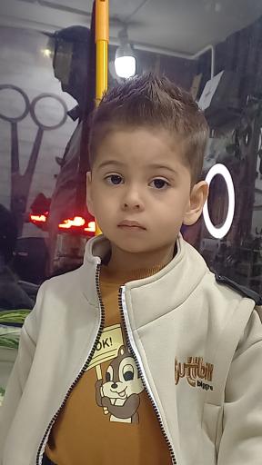 عکس پیرایش یوسف زنگنه