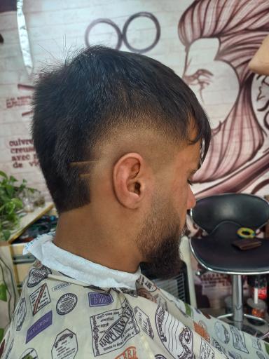 عکس پیرایش یوسف زنگنه