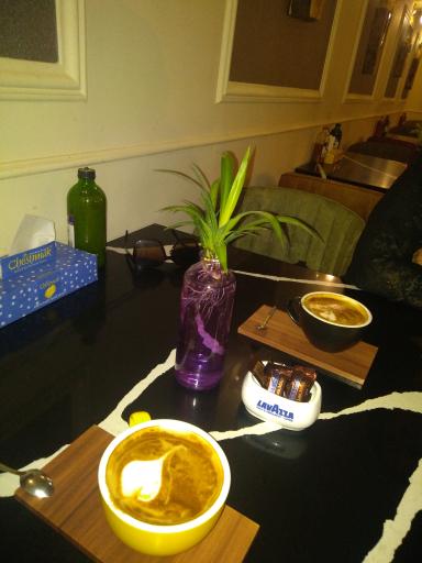 عکس کافه فست فود بامزی