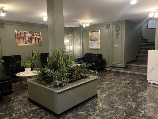 عکس مهمانپذیر شیرون