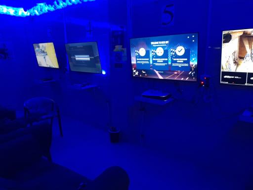 عکس گیم نت ققنوس