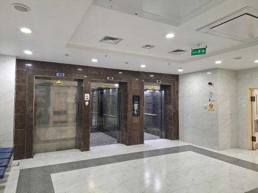 عکس بیمارستان ثامن الحجج