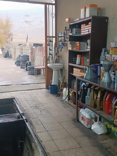عکس تعویض روغن پنچرگیری اقبالی پور