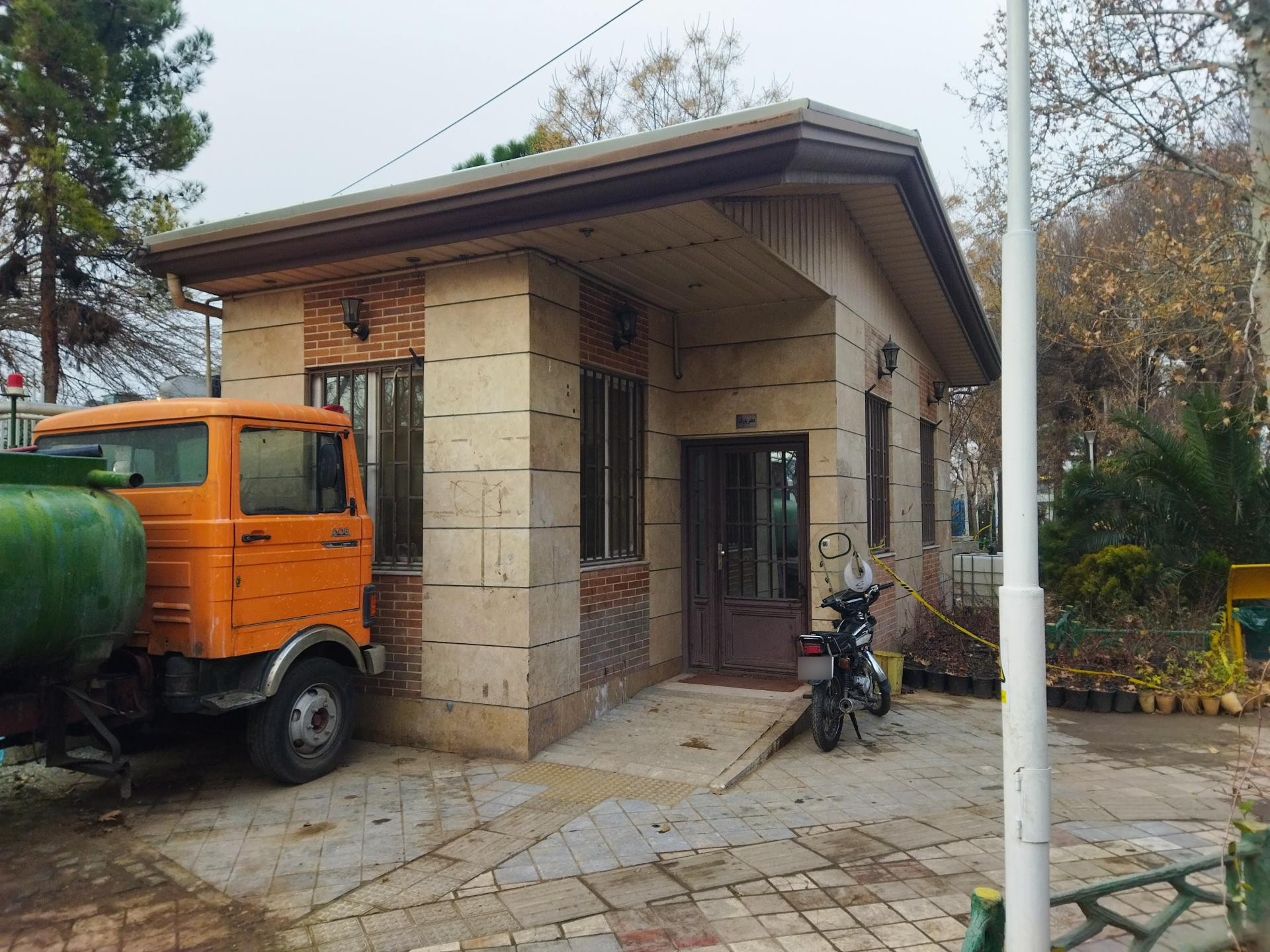 عکس دفتر بوستان جوادیه