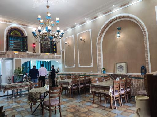 عکس رستوران خورشت تفت