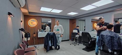 عکس آرایشگاه مردانه ساقدوش