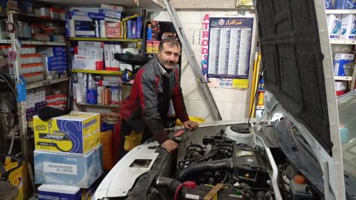 عکس تعویض روغنی عمو اژدر