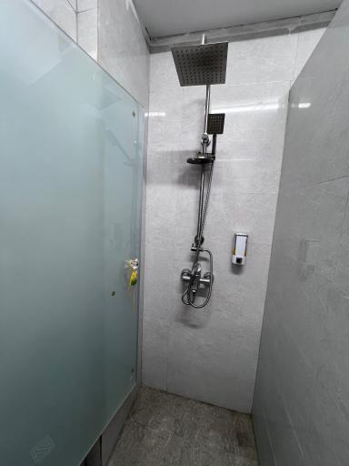 عکس باشگاه بدنسازی و پرورش اندام تِتیس