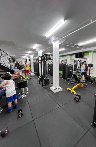 عکس باشگاه بدنسازی و پرورش اندام تِتیس