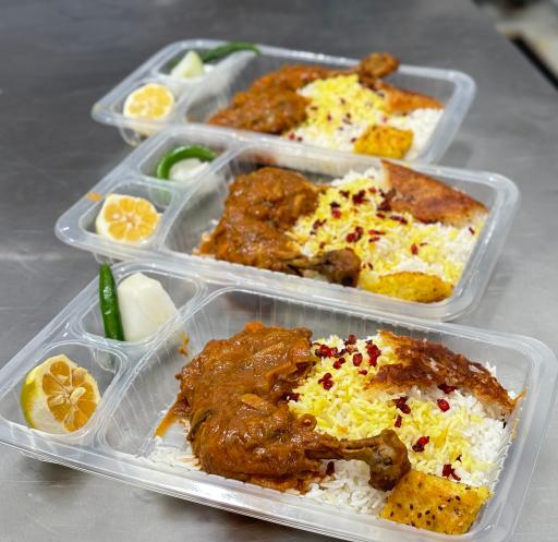 عکس رستوران و بیرون بر عتیق