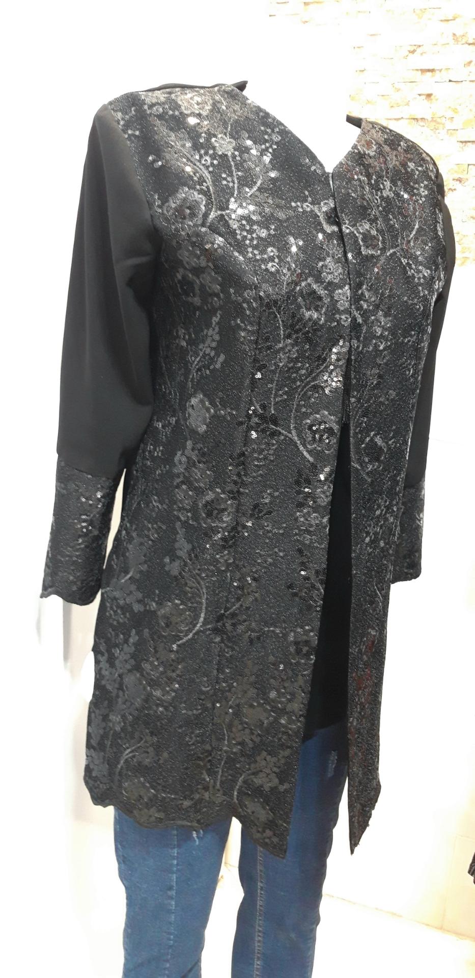 عکس پوشاک ادونیس