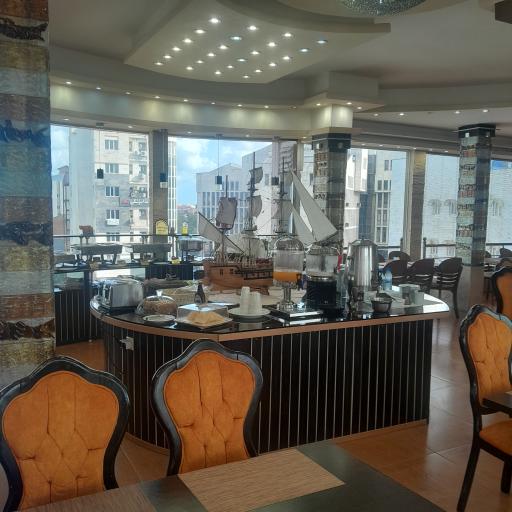 عکس هتل و رستوران شبستان 