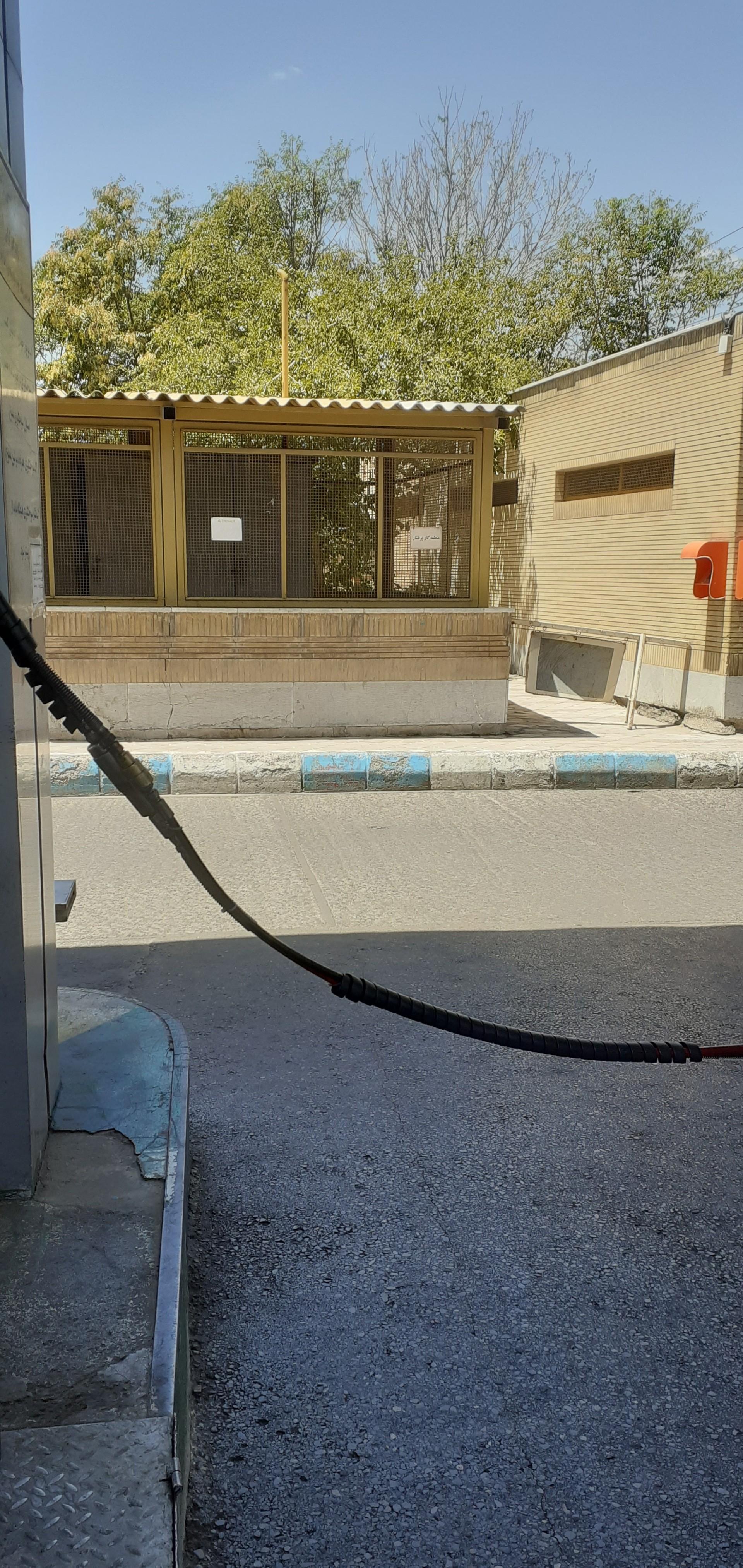عکس پمپ گاز CNG پدافند هوایی