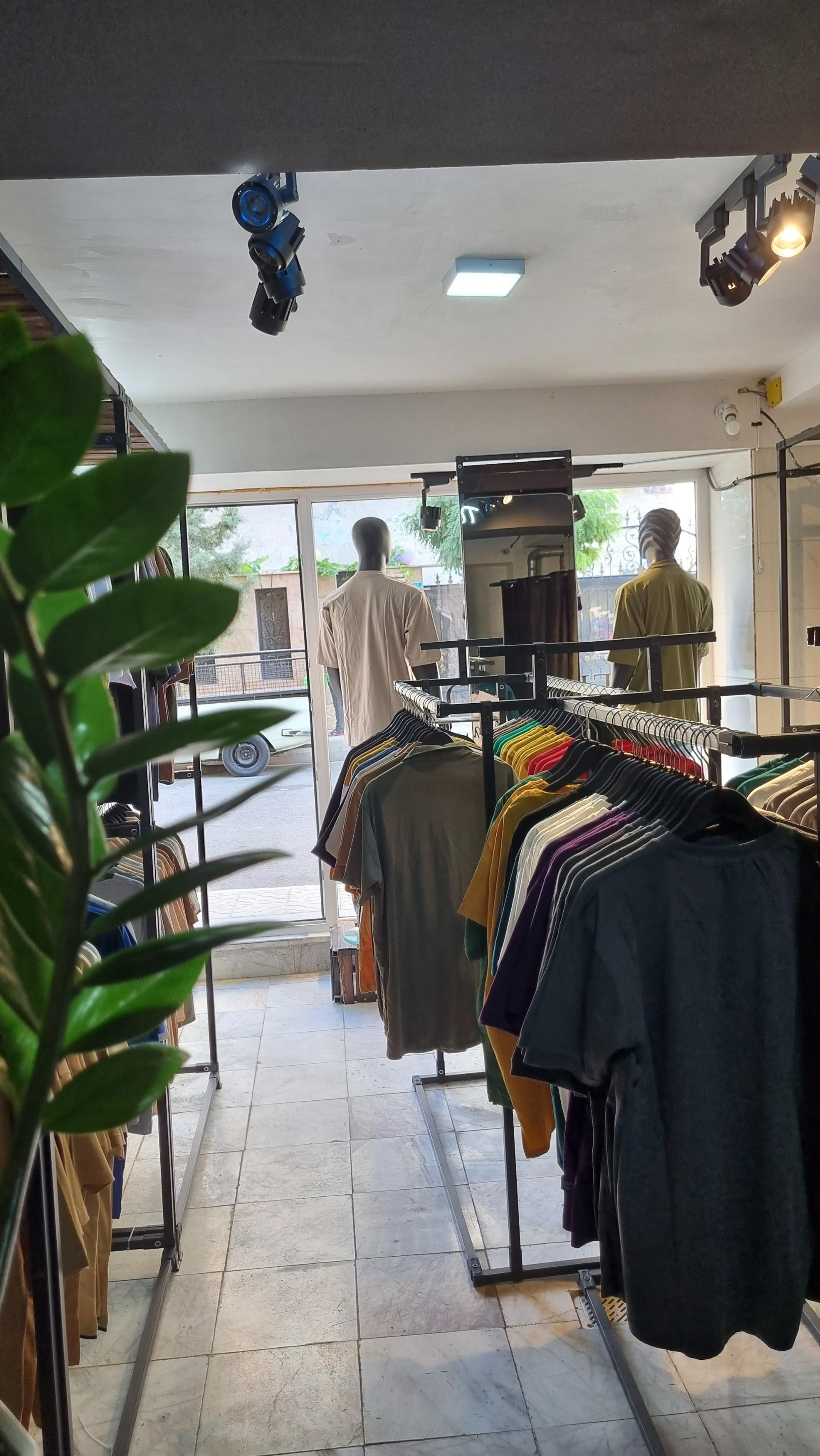 عکس فروشگاه پوشاک فیکامد