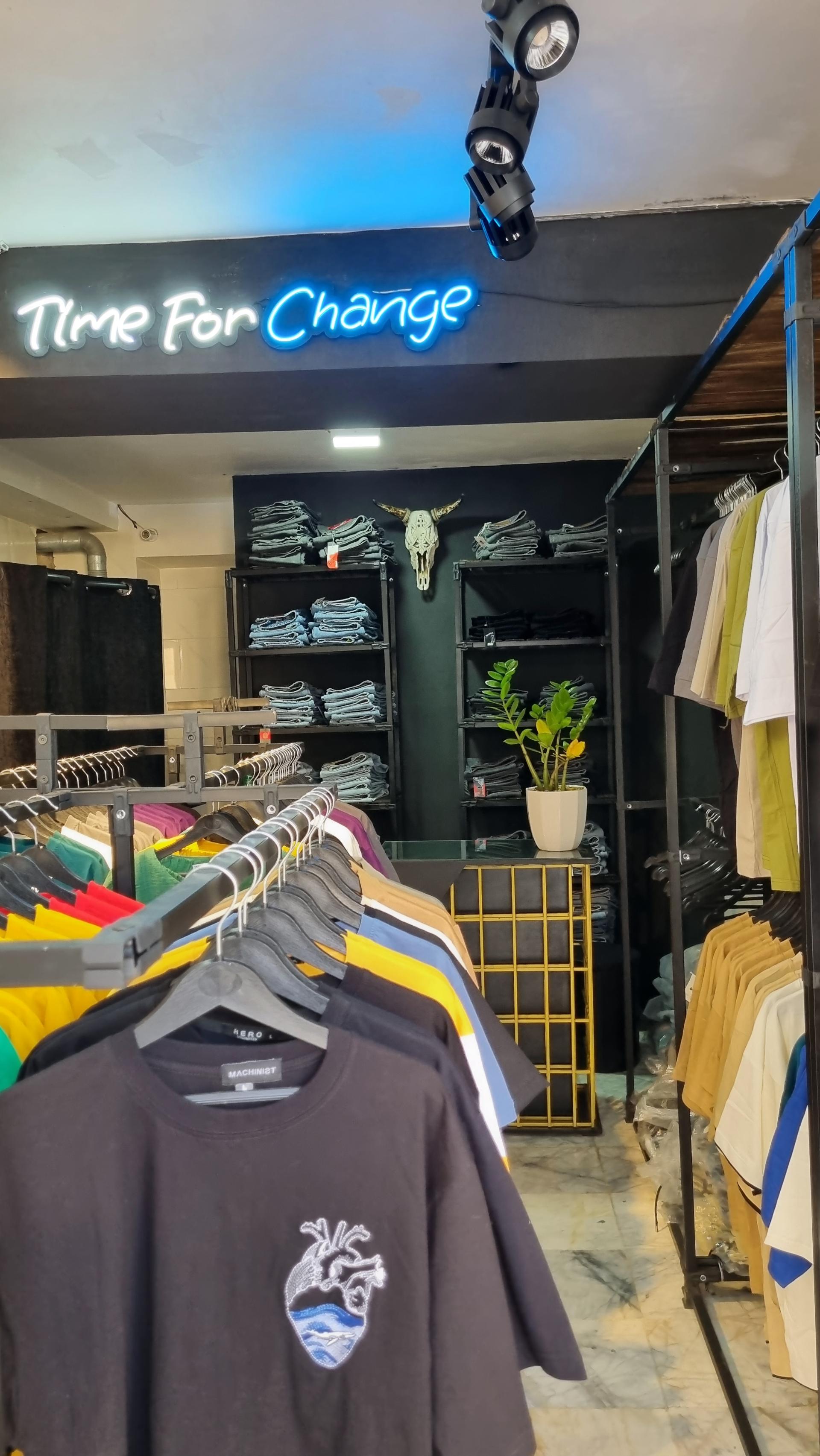 عکس فروشگاه پوشاک فیکامد