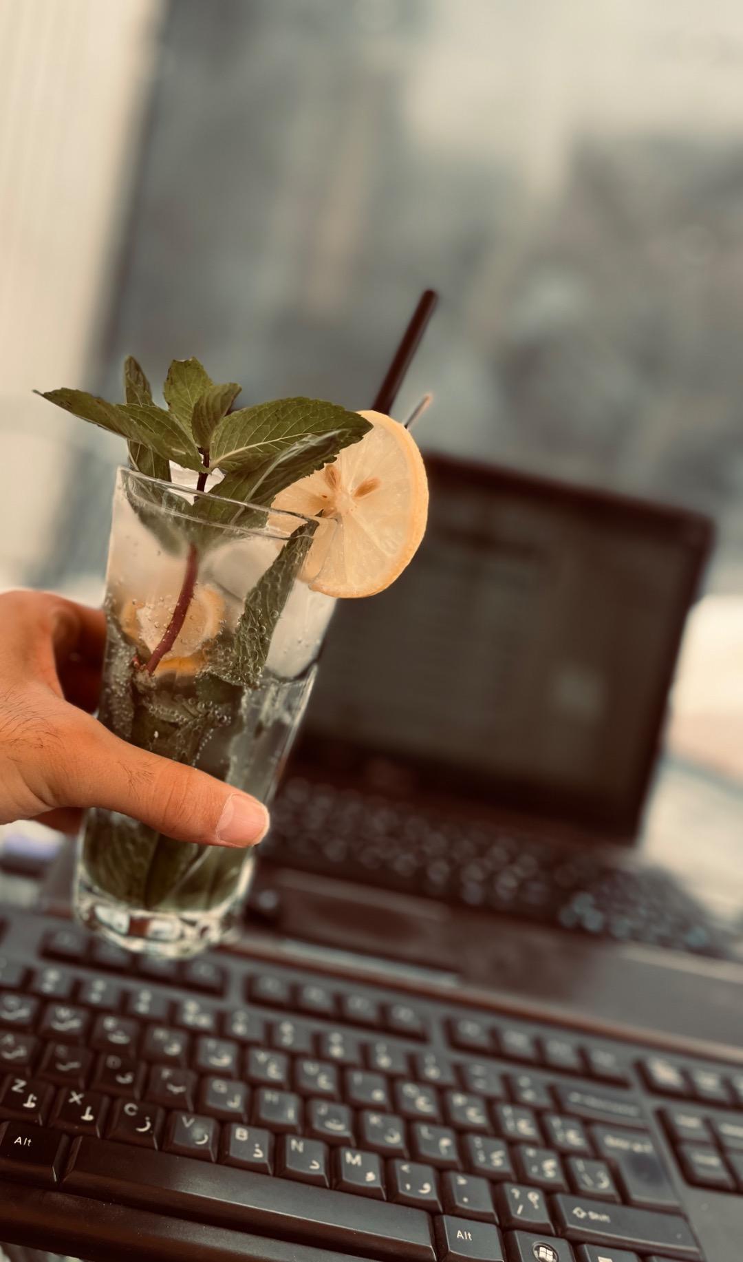 عکس کافه گل رویایی