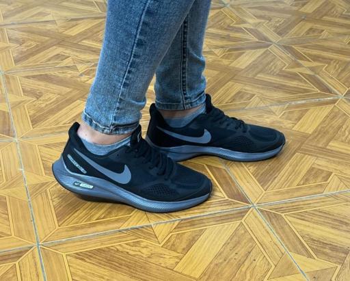 عکس فروشگاه کفش برند